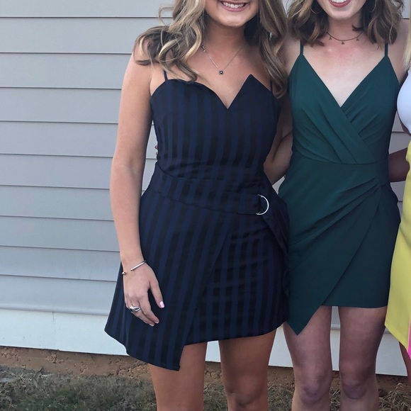 Lovers + Friends Noemi Mini Dress in Navy & Black - Picture 3 of 4